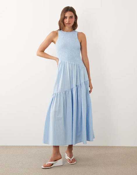  Ghospell Ghospell - Vestido Midi Azul Claro Sin Mangas Con Raya Diplomática, Cuerpo Fruncido Y Falda Escalonada Asimétrica 