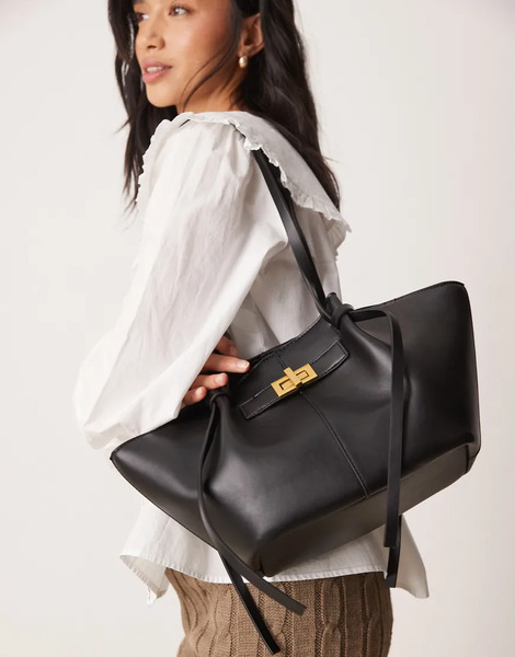  Gina Tricot Bolso Tote Pequeño Negro Con Diseño Estilo Clutch Con Asas Y Detalle Dorado De Cuero Sintético De Gina Tricot 