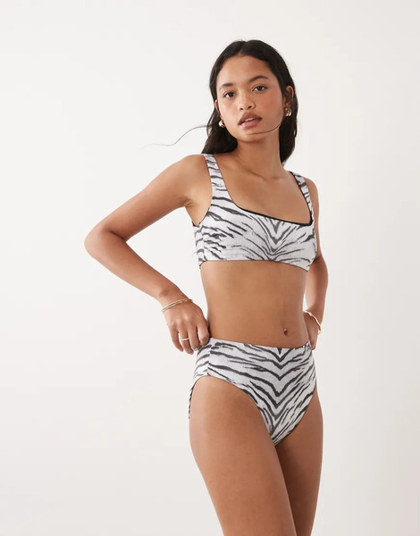  Good American Braguitas De Bikini Blancas Y Negras Mate De Talle Alto Con Estampado De Tigre Khloe De Good American (parte De Un Conjunto)-multicolor 
