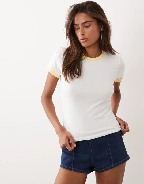  Good American Good American - Camiseta Blanca Muy Elástica Con Diseño Encogido Y Ribetes En Contraste De Algodón-blanco 