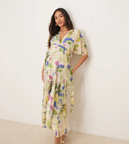  Hope & Ivy Maternity Vestido Largo Blanco Cruzado Con Diseño Estampado, Lazada En La Cintura Y Volantes En Las Mangas De Hope & Ivy Maternity 