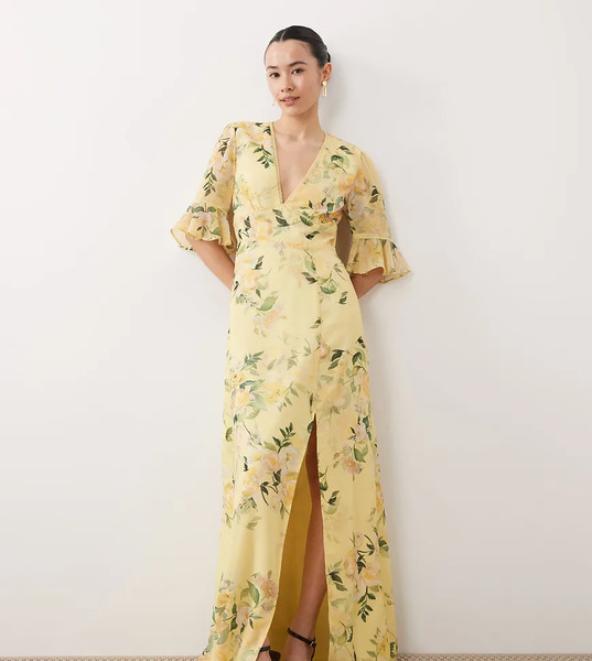  Hope & Ivy Petite Hope & Ivy Petite - Vestido Largo Amarillo Con Estampado Floral, Mangas De Volantes Y Aberturas Hasta El Muslo Y En La Espalda 