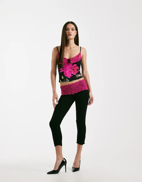  I.am.gia Pantalones Capri Negros Y Rosas De Punto Liso Muy Suave Con Ribete En Contraste De Encaje Adella De I.am.gia (parte De Un Conjunto)-multicolor 