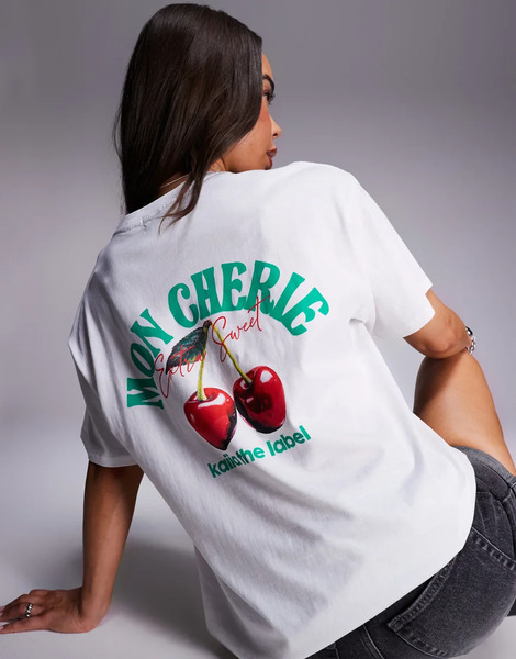  Kaiia Camiseta Blanca Extragrande Con Estampado Gráfico De Cerezas Y Texto mon Cherie En La Espalda De Tejido Rico En Algodón Exclusiva De Kaiia-blanco 