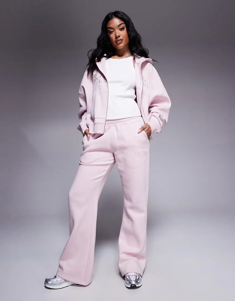  Kaiia Joggers Rosa Chai De Pernera Ancha Con Logo Bordado De Mezcla De Algodón De Kaiia (parte De Un Conjunto) 