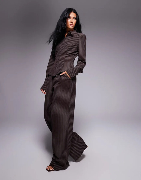  Kaiia Pantalones De Sastre Marrones De Pernera Recta Con Raya Diplomática Exclusivos De Kaiia (parte De Un Conjunto)-brown 