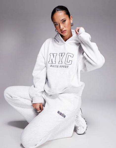 Kaiia Sudadera Gris Jaspeado Extragrande Con Capucha Y Estampado nyc De Tejido Rico En Algodón De Kaiia Sport 