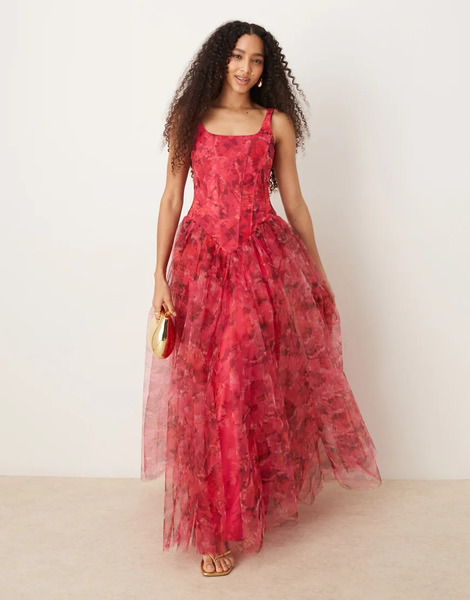  Lace & Beads Vestido Largo Rosa Y Rojo Con Estampado De Rosas, Cuerpo Estilo Corsé Y Cintura Baja De Lace & Beads 