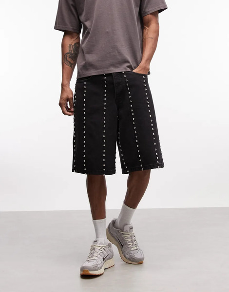 Liquor N Poker Liquor N Poker - Pantalones Cortos Vaqueros De Corte Alargado Con Lavado Negro Y Diseño Integral De Tachuelas 