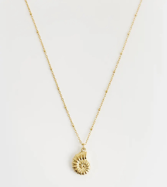  Lost Souls Collar Con Colgante De Caracola De Acero Inoxidable Chapado En Oro De 18 Quilates De Lost Souls-dorado 