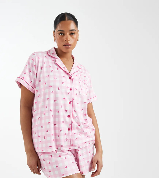  Loungeable Pijama Rosa A Cuadros De Camisa De Manga Corta Y Pantalones Cortos Con Estampado De Lazos De Punto Liso Muy Suave De Loungeable Curve-multicolor 