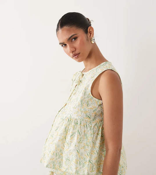  Mama.licious Mamalicious Maternity - Top Amarillo Sin Mangas Con Estampado Floral Pequeño Y Bajo De Sobrefalda (parte De Un Conjunto)-blanco 
