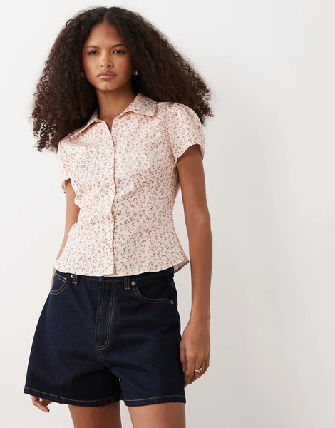  Miss Selfridge Camisa Rosa Entallada De Manga Corta Con Estampado De Florecitas De Popelina De Miss Selfridge-multicolor 