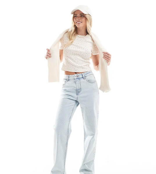  Miss Selfridge Petite Vaqueros De Pernera Recta Con Lavado Descolorido Azul Hielo Y Bolsillo En Forma De Corazón De Miss Selfridge Petite 