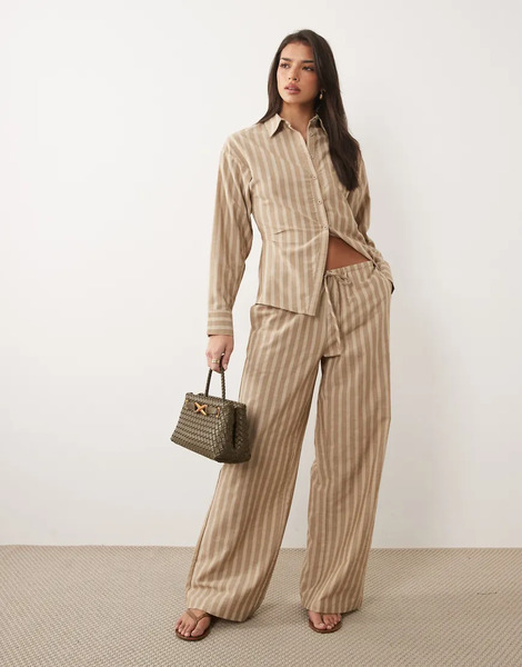  Missyempire Missy Empire - Pantalones Tostados De Pernera Ancha Con Raya Diplomática Y Lazada En La Cintura (parte De Un Conjunto)-neutro 
