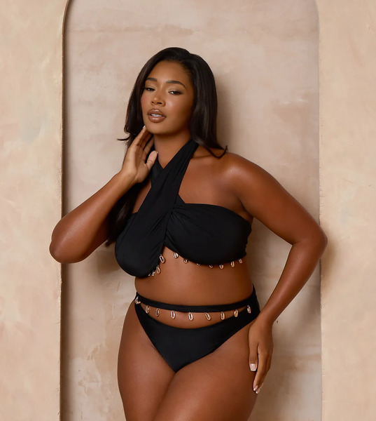  Moda Minx Curve Top De Bikini Negro Con Cuello Halter Y Ribete De Conchas De Moda Minx Curve X Alessa Tyrrell-charles 
