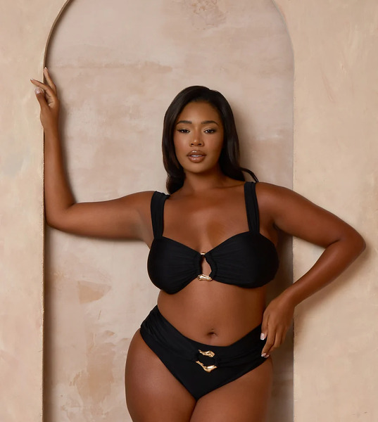  Moda Minx Curve Top De Bikini Negro De Tirantes Anchos Con Detalle De Anilla De Moda Minx Curve X Alessa Tyrrell-charles 