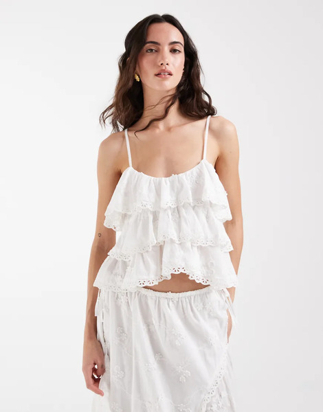  Muse Assembly Top Blanco Escalonado De Tirantes De Estilo Boho Con Bordado Inglés De Muse Assembly (parte De Un Conjunto) 