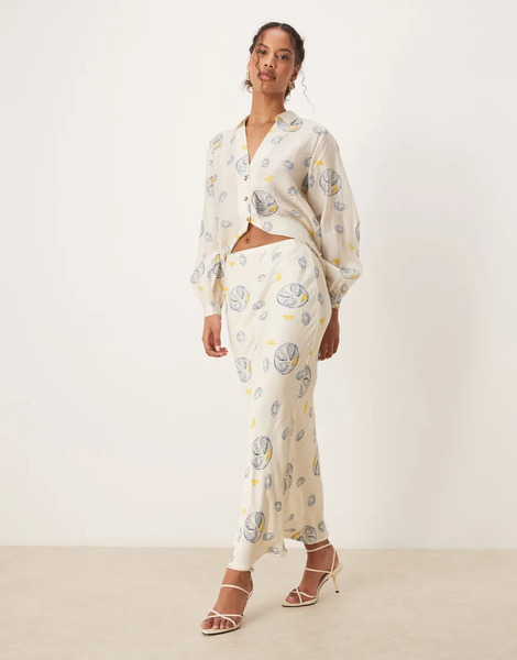  Never Fully Dressed Falda Lencera Larga Con Estampado De Ostras Y Limones De Satén De Never Fully Dressed (parte De Un Conjunto)-blanco 