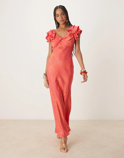  Never Fully Dressed Vestido Largo Rosa Con Patrón Animal Metalizado De Jacquard Y Volantes En Las Mangas De Never Fully Dressed 