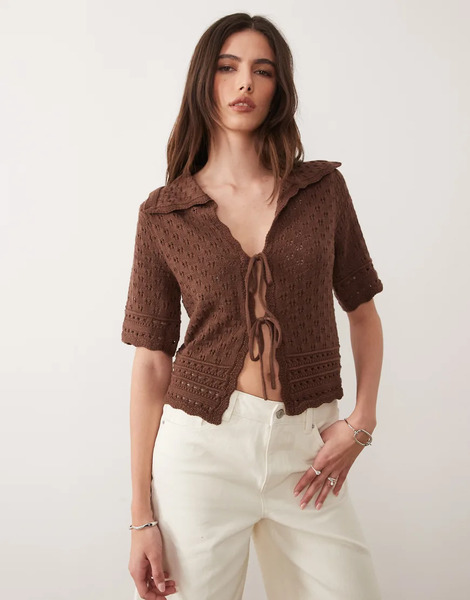  New Look Cárdigan Marrón Con Cuello De Solapas Y Lazadas En La Parte Delantera De Punto Pointelle De New Look 