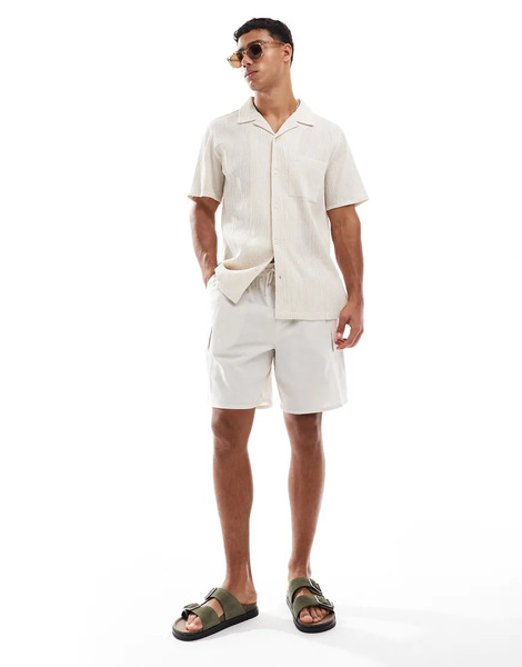  New Look Pantalones Cortos Cargo Color Avena Con Lazada A La Cintura De Tejido Efecto Lino De New Look-blanco 