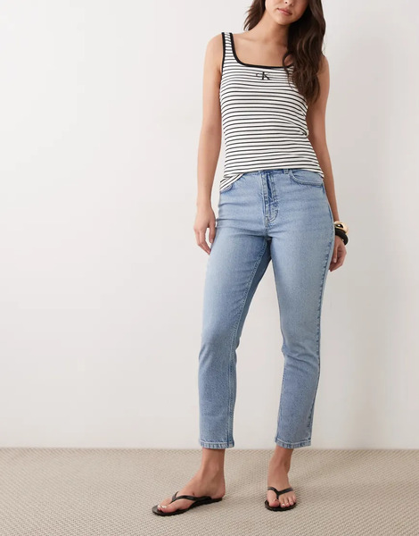  New Look Vaqueros Azul Medio De Pernera Recta Hannah De New Look 