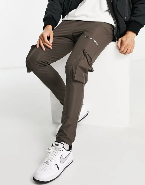  Night Addict Pantalones Marrones Utilitarios De Corte Tapered Con Cinturilla Elástica Y Bajos Ajustables De Night Addict (parte De Un Conjunto)-marrón 