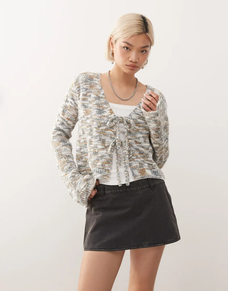  Noisy May Cárdigan Gris Multicolor Texturizado Con Mangas Acampanadas Y Lazada Delantera De Punto De Noisy May 