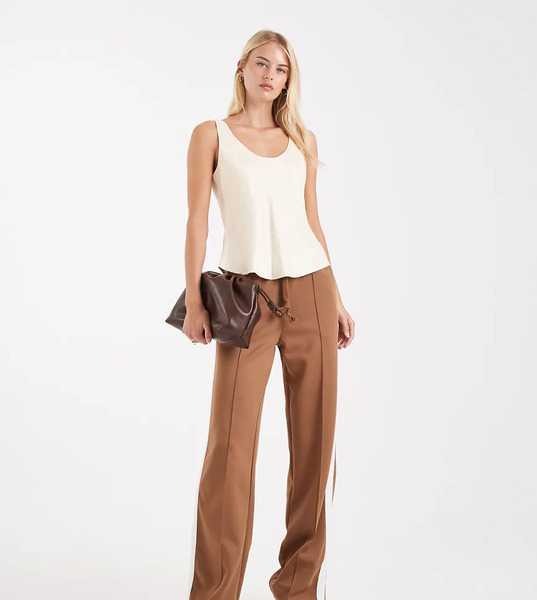  Noisy May Tall Pantalones Marrón Claro De Pernera Recta Con Raya Lateral Blanca De Punto Liso De Noisy May Tall-brown 