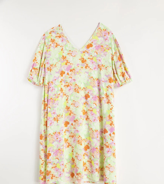  Pieces Plus Vestido Corto Color Crema Con Estampado Floral Y Mangas Abullonadas De Corte Amplio De Pieces Curve-multicolor 