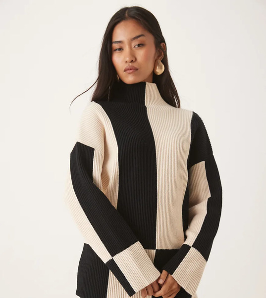  Pretty Lavish Jersey Color Crema Y Negro Con Diseño Dividido Y Cuello Alto De Punto Acanalado De Pretty Lavish-multicolor 