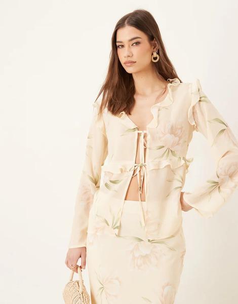  Pretty Lavish Top Color Crema Con Estampado Floral Y Volantes De Chifón Texturizado De Pretty Lavish (parte De Un Conjunto)-multicolor 