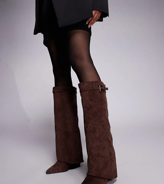  Public Desire Wide Fit Botas Por La Rodilla Marrones Con Caña Plegada Y Tacón De Cuña De Antelina Kola De Public Desire Wide Fit-brown 