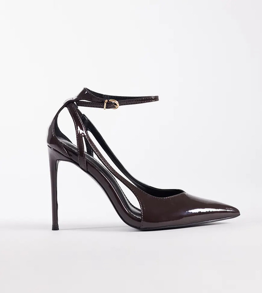  Public Desire Wide Fit Zapatos De Salón Marrones De Tacón Con Puntera Fina De Charol Allegedly De Public Desire Wide Fit-brown 