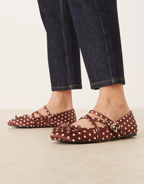 Raid Bailarinas Marrones Con Estampado De Lunares Varley De Raid-brown 