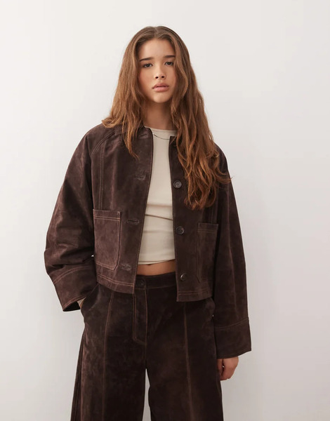  Reclaimed Vintage Chaqueta Marrón Chocolate De Corte Cuadrado Y Estilo Camionero De Ante Auténtico De Reclaimed Vintage (parte De Un Conjunto)-brown 