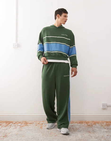  Reclaimed Vintage Joggers Verdes De Pernera Ancha Con Panel Lateral En Contraste De Reclaimed Vintage (parte De Un Conjunto) 