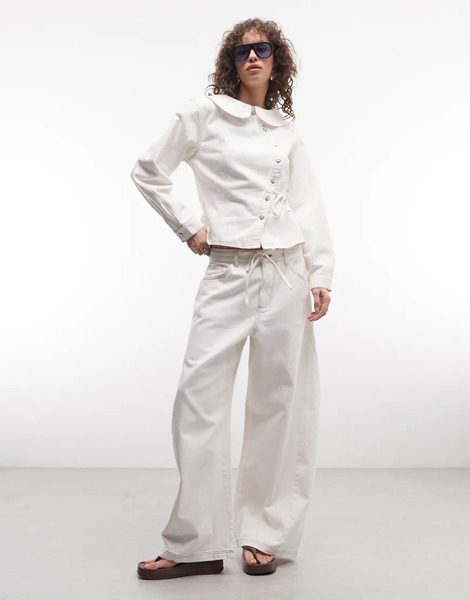  Reclaimed Vintage Vaqueros Blancos De Corte Ancho Holgado Con Detalle De Lazada De Reclaimed Vintage (parte De Un Conjunto) 