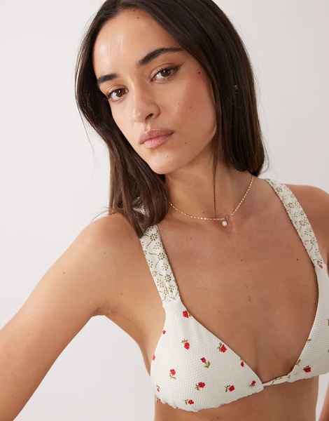  Rhythm Top De Bikini Color Crema Triangular Con Estampado De Florecitas De Rhythm-blanco 