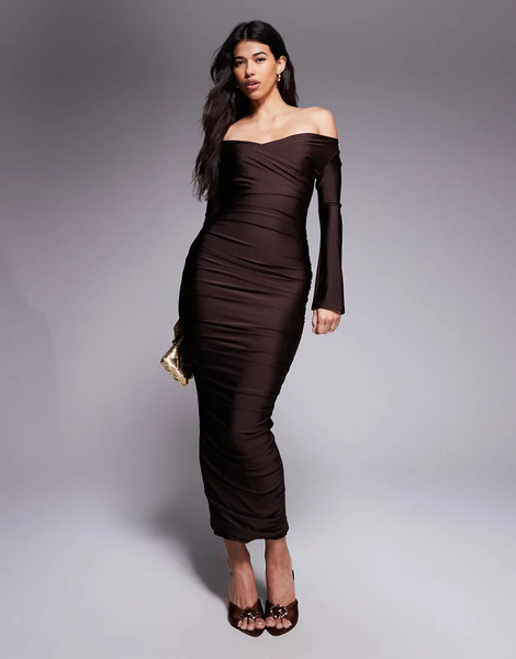  Ruched & Ready Vestido Largo Marrón Chocolate Utrabrillante Con Diseño Moldeado Y Escote Bardot De Corte Corazón You Wish De Ruched & Ready-brown 