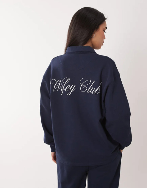  Six Stories Sudadera De Novia Azul Marino Estilo Polo Con Estampado De Texto wifey Club En La Espalda De Six Stories (parte De Un Conjunto) 