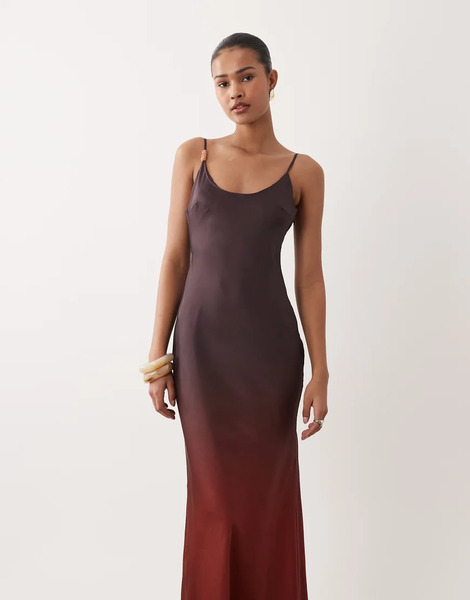  Sndys Vestido Largo Color Ciruela Degradado De Satén Con Cuello Ancho Y Detalle De Cuentas De Sndys-morado 