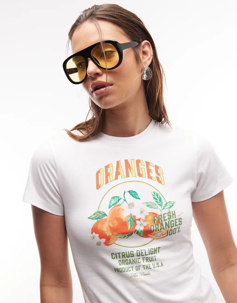  The Frolic Camiseta Blanca Con Diseño Encogido Y Estampado Gráfico De Naranjas En La Parte Delantera Exclusiva De The Frolic-blanco 