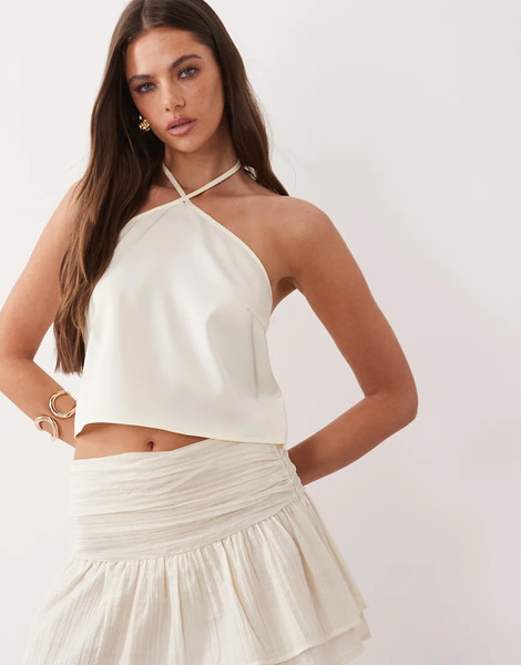  The Frolic Top Color Crema Con Cuello Halter Y Lazada En La Espalda Exclusivo De The Frolic (parte De Un Conjunto)-blanco 