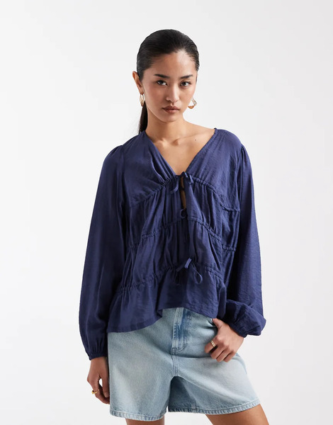  Threadbare Blusa Azul Fruncida De Manga Larga Con Lazada Delantera De Threadbare 