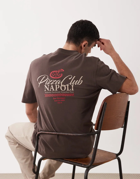  Threadbare Camiseta Marrón Chocolate Con Cuello Redondo Y Estampado Gráfico De Pizza En La Espalda De Threadbare-brown 