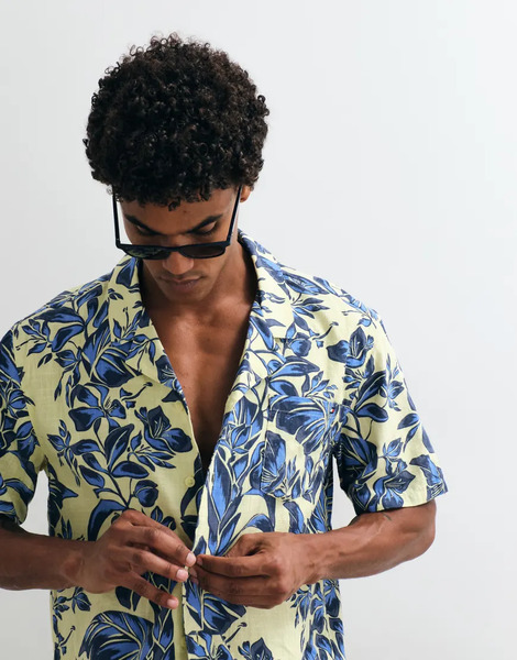  Tommy Hilfiger Tommy Hilfiger - Camisa Resort Azul Y Amarilla Estilo Bolera Con Estampado Tropical Y Cuello De Solapas (parte De Un Conjunto)-amarillo 