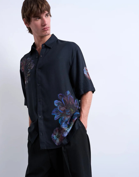  Topman Camisa Negra De Manga Corta Y Corte Holgado Con Estampado Posicional Floral De Sarga De Topman-negro 