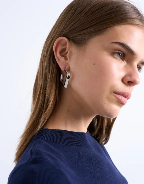  Topshop Pendientes De Aro Plateados Cuadrados De Acero Inoxidable Resistente Al Agua Con Piedra Negra Perry De Topshop 